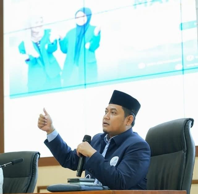 Peradaban yang Menolak Runtuh: Pelajaran dari Iran untuk Ketahanan Organisme Pesantren