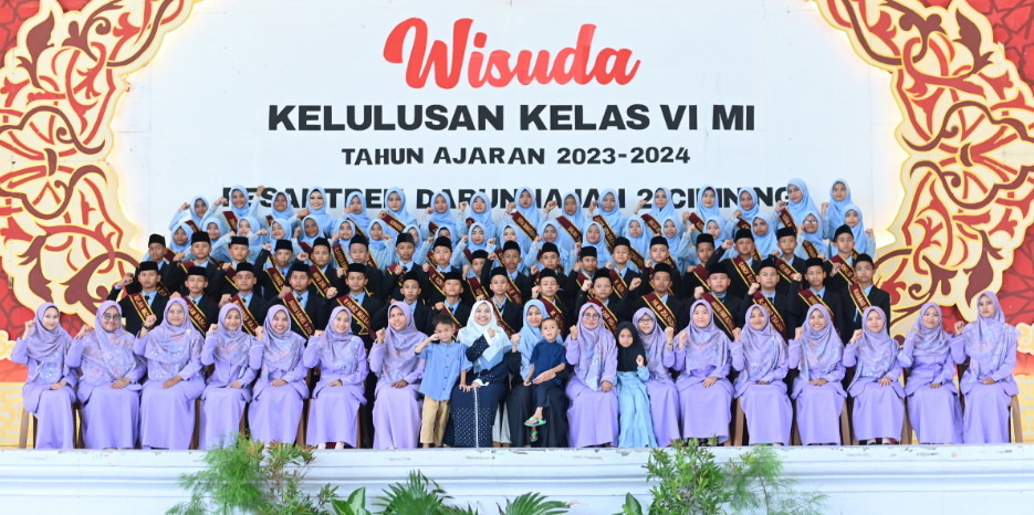 Wisuda MI Darunnajah Tonggak Generasi Berakhlak Mulia