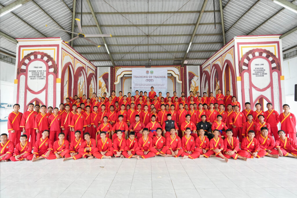 Menempa Kedisiplinan dan Kekuatan dalam Training of Trainer Tapak Suci