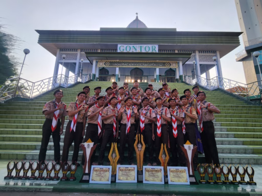 Darunnajah 2 Cipining Juara Umum LP3 100 Tahun Gontor