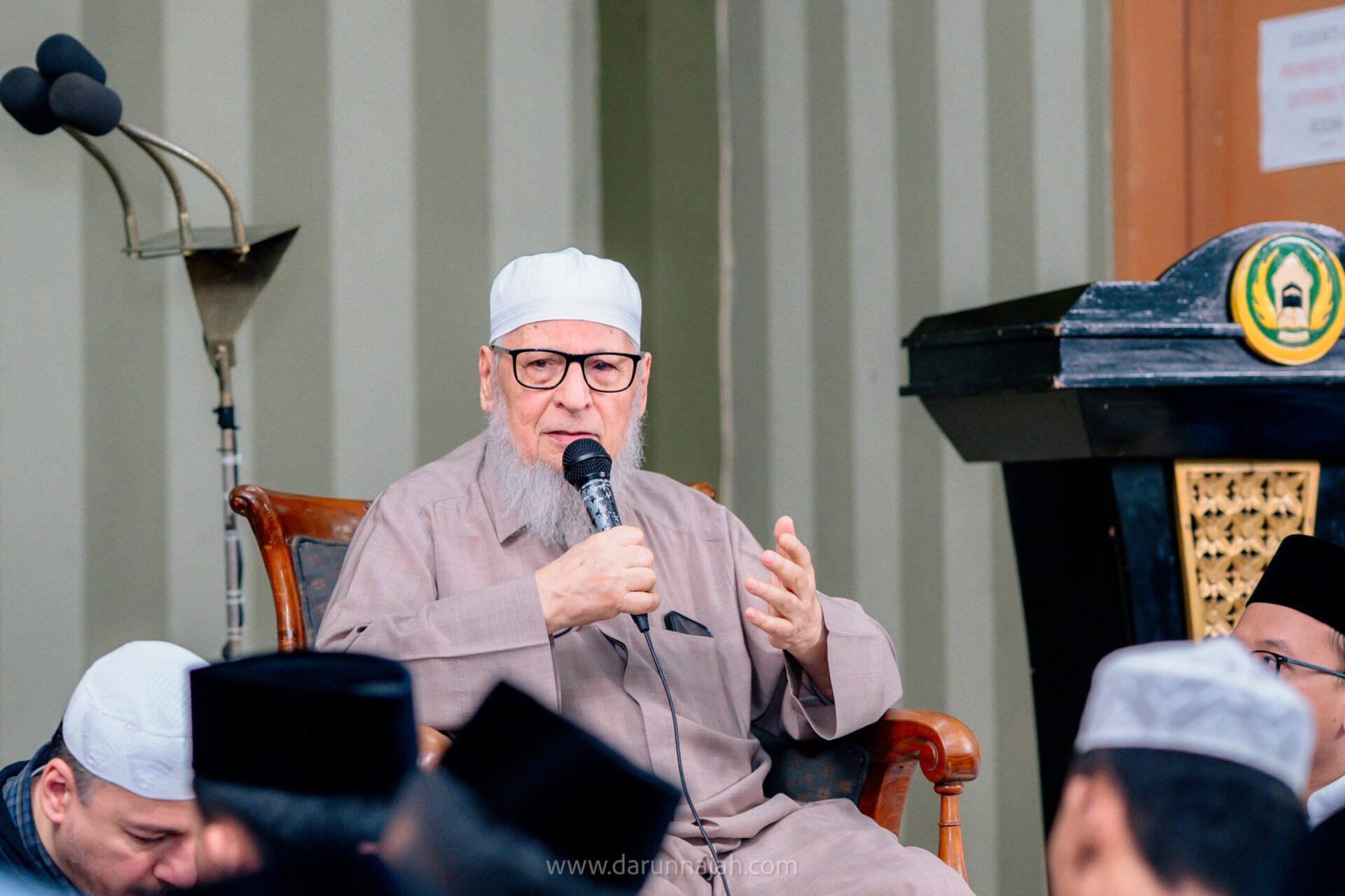 Prof. Dr. Muhammad Abu Al-Fath Al-Bayanuni Sampaikan Nasehat dihadapan Santri Darunnajah