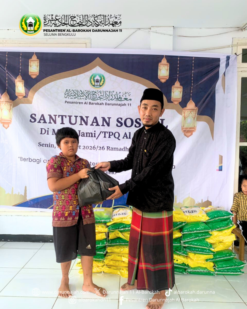Pesantren Al-Barokah Darunnajah 11 Salurkan Bantuan Sembako untuk 50 Warga Kurang Mampu