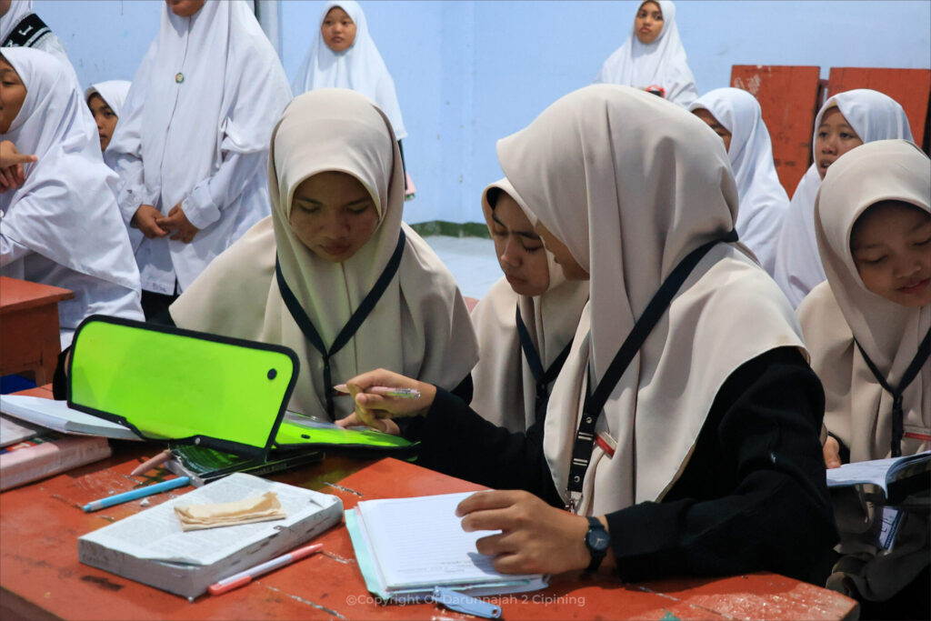 Santriwati Darunnajah Pelajari Tata Kelola Organisasi Lewat Program Rihlah Munazzhammah