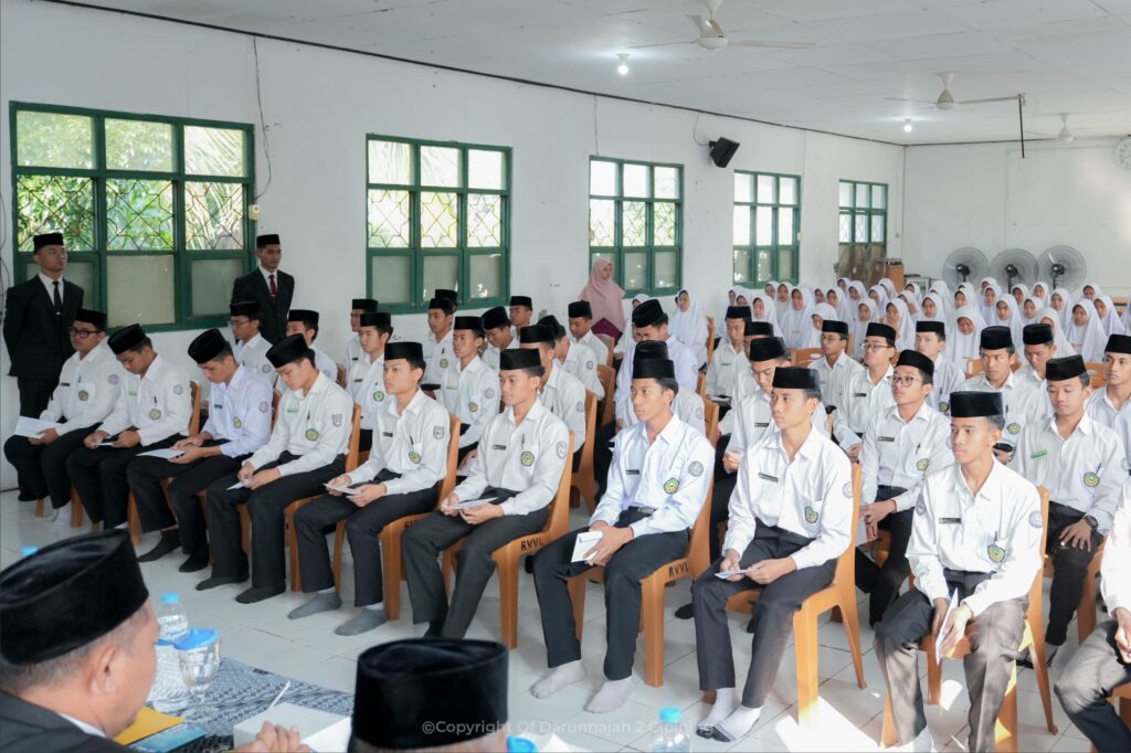 Evaluasi Hasil Belajar, Santri Kelas 5 TMI Pesantren Darunnajah 2 Cipining Ikuti Yudisium Kenaikan Kelas