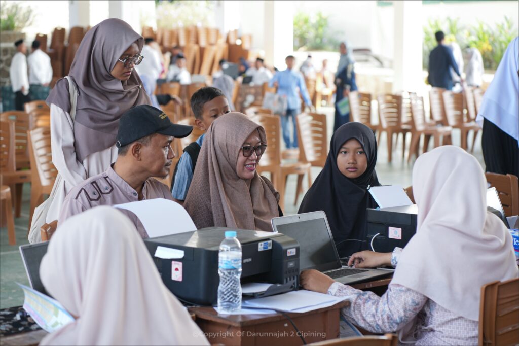 Pesantren Darunnajah 2 Cipining Sambut Kedatangan Santri Baru Putri Tahun Ajaran 2026/2027