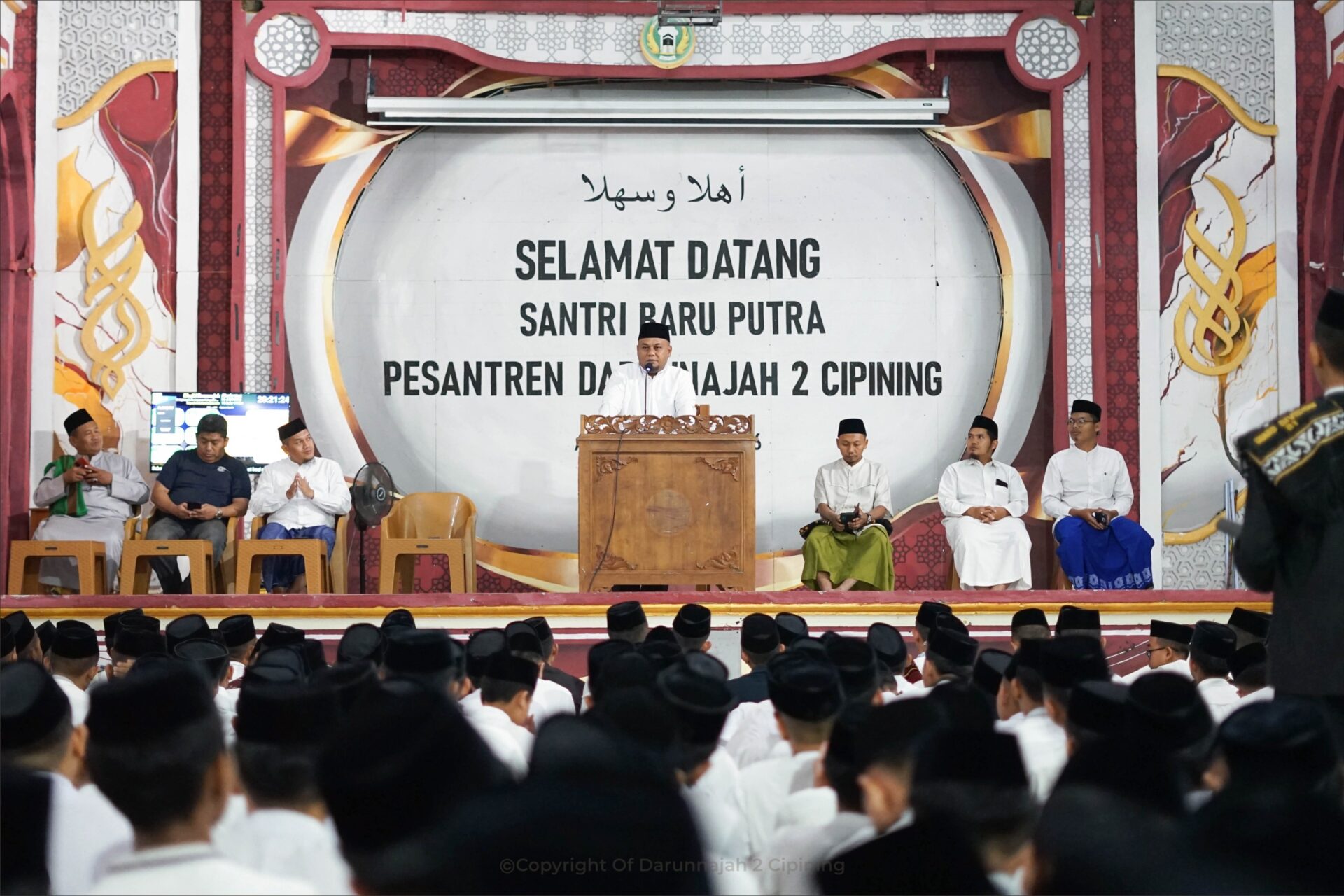 Wakil Bupati Siak Beri Motivasi dan Orientasi Kehidupan bagi Santri Darunnajah 2 Cipining