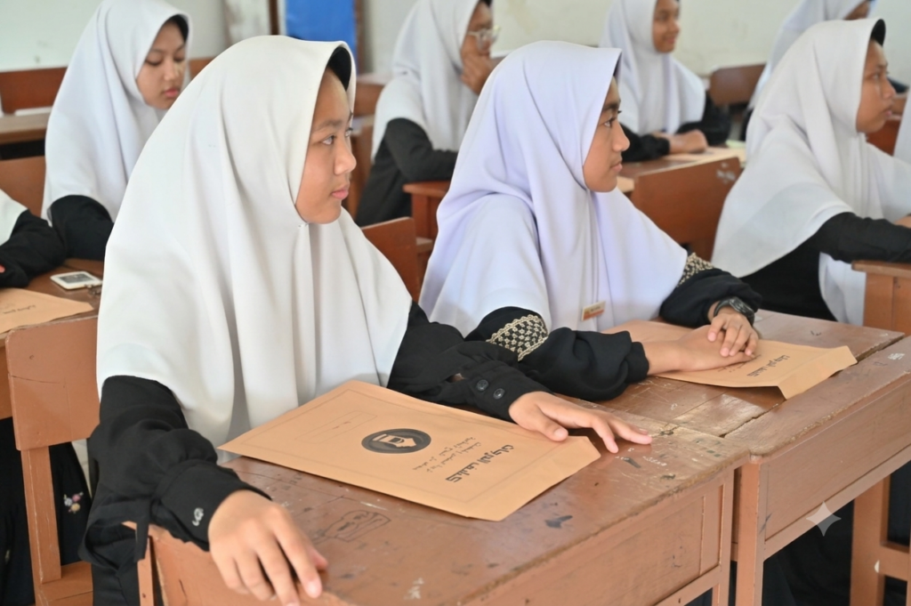 Langkah Evaluasi Menuju Tahun Ajaran Baru: Pembagian Rapor Semester 2 Tahun Ajaran 2025/2026