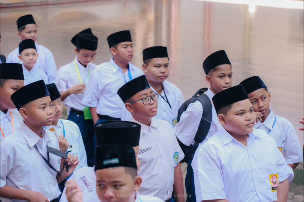 Tak Kenal Maka Taaruf: Merajut Kedekatan Santri Baru dengan Lingkungan Belajarnya