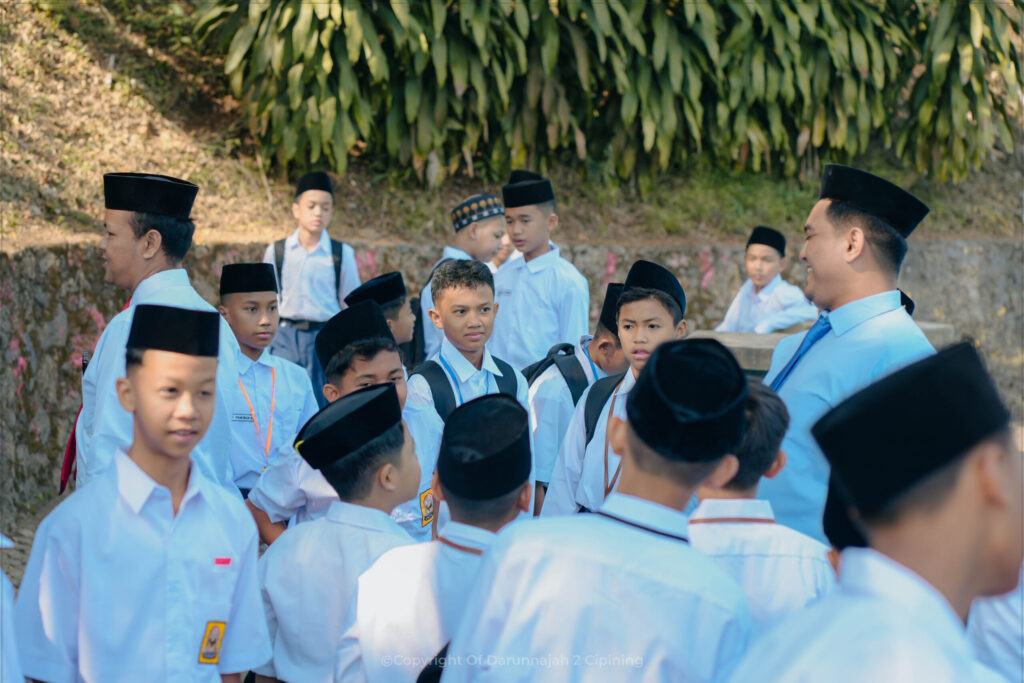 Tak Kenal Maka Taaruf: Merajut Kedekatan Santri Baru dengan Lingkungan Belajarnya