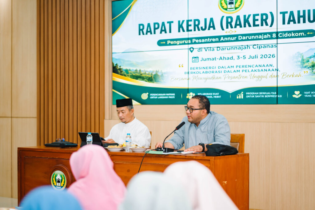 Jajaran Direksi Pondok Pesantren Darunnajah 8, Darunnajah 13 dan SD Islam Darunnajah 8 Gelar Rapat Kerja Tahunan