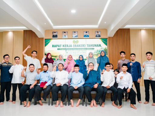 Jajaran Direksi Pondok Pesantren Darunnajah 8, Darunnajah 13 dan SD Islam Darunnajah 8 Gelar Rapat Kerja Tahunan
