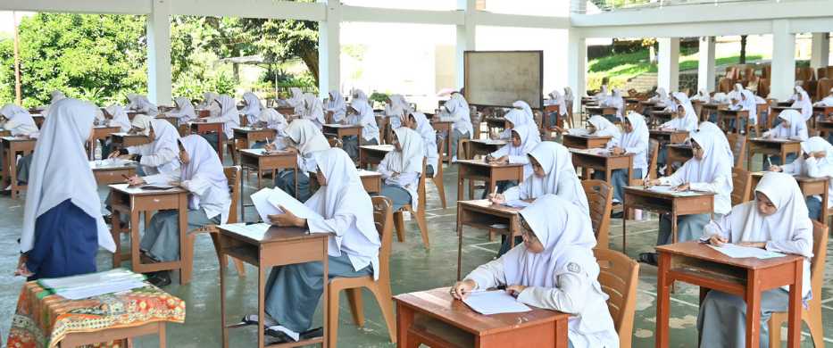 Ujian Nihai TMI: Mengukur Bekal Enam Tahun di Pesantren