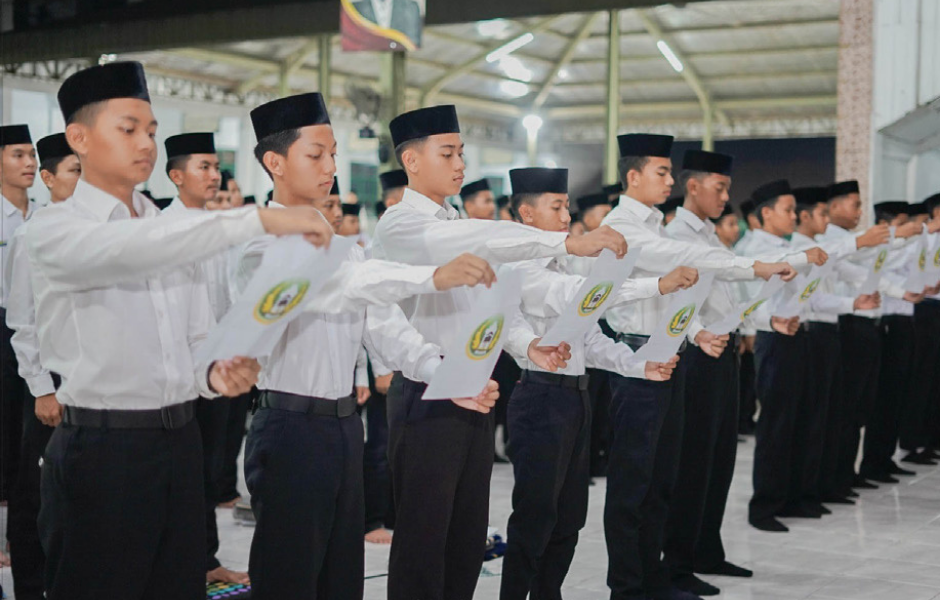 Lantik 326 Santri, Darunnajah Siapkan Estafet Kepemimpinan Tahun Depan