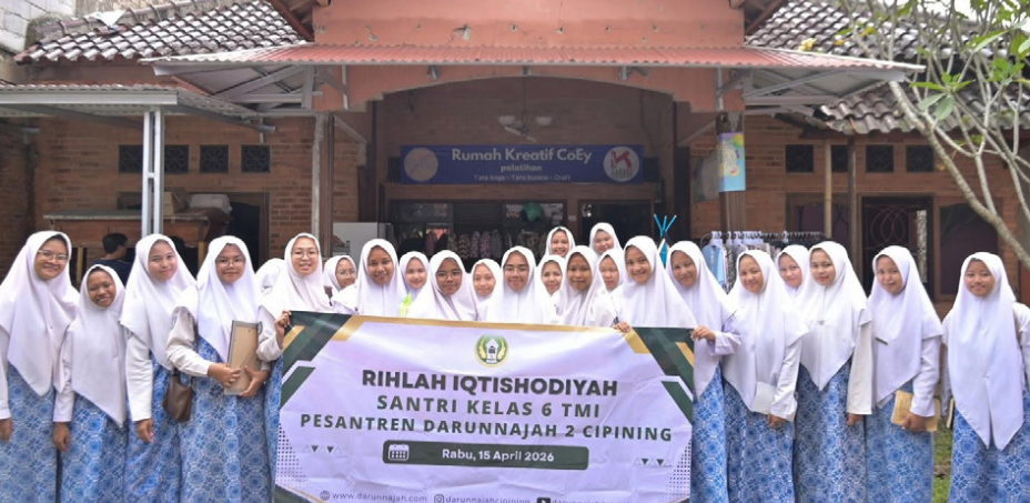 Santri Akhir Kelas 6 TMI Jelajahi Enam Pusat UMKM Jabodetabek
