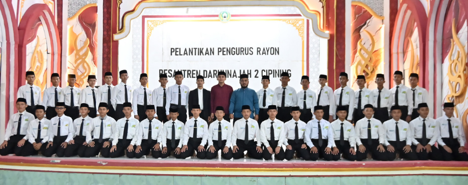 Santri Kelas 4 TMI Dilantik Menjadi Pengurus Rayon; Belajar Kepemimpinan Sejak Dini