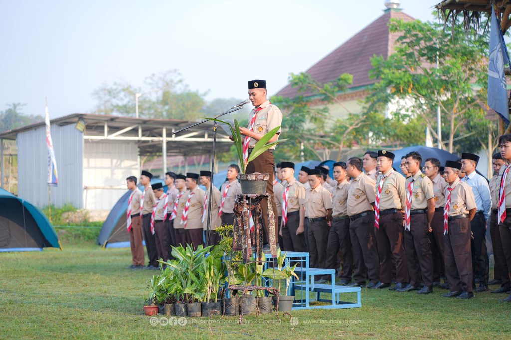 Upacara Pembukaan PERKHUTSY, Awal Santri Menempa Diri di Alam