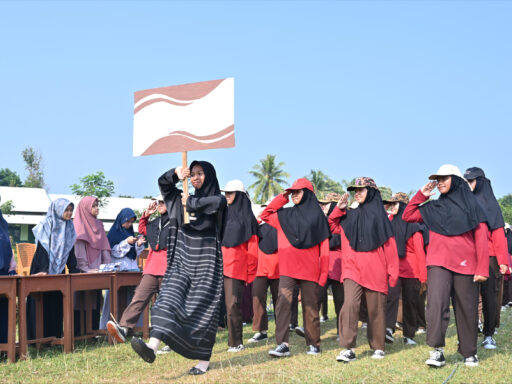 700 Santriwati Bergerak Serentak di Gladi Perdana Apel Tahunan ke-39