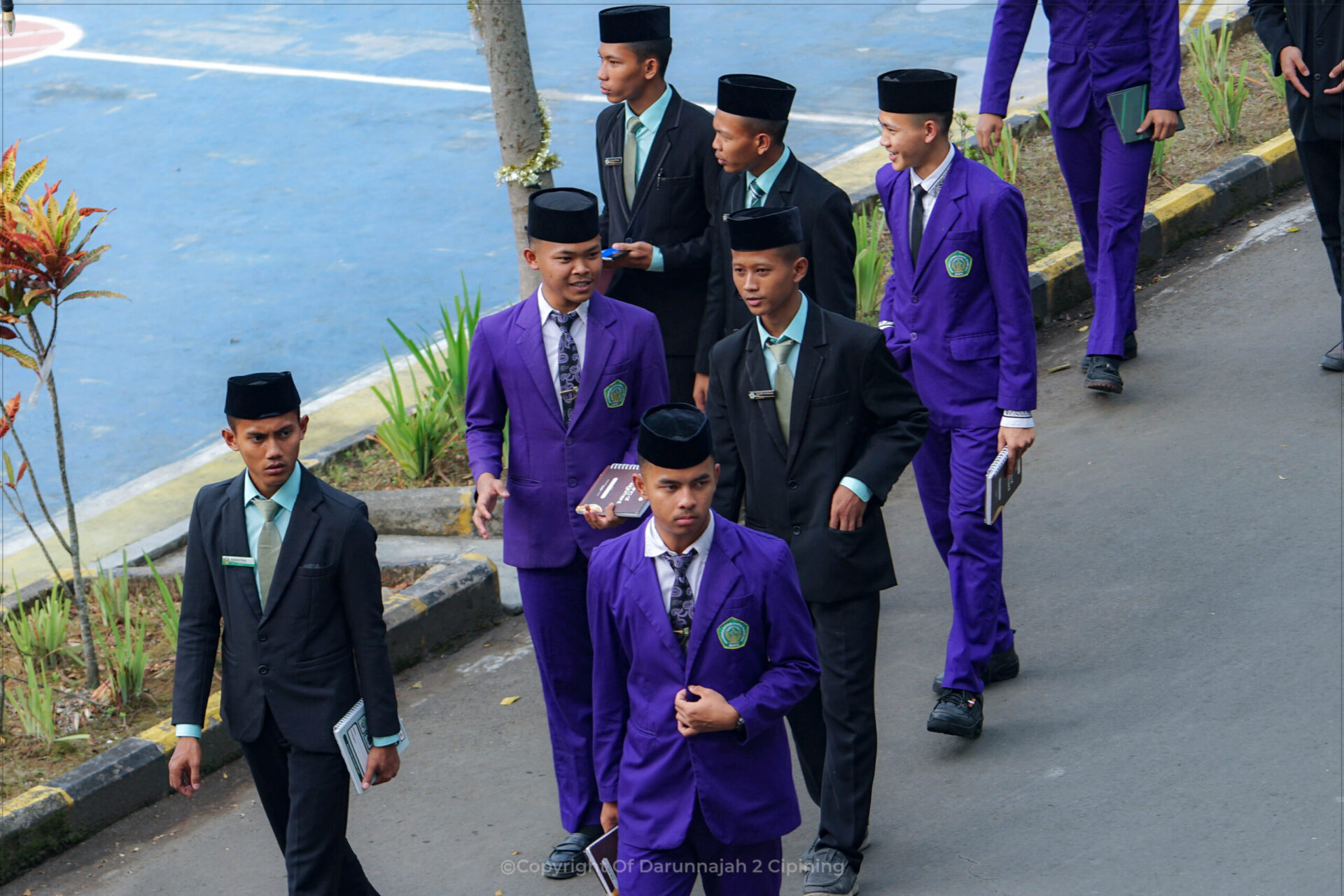 One Day, Two Pesantren, One Mission: Pengurus Organisasi Santri Darunnajah Cipining Belajar Menata Amanah Lewat Rihlah Munazh