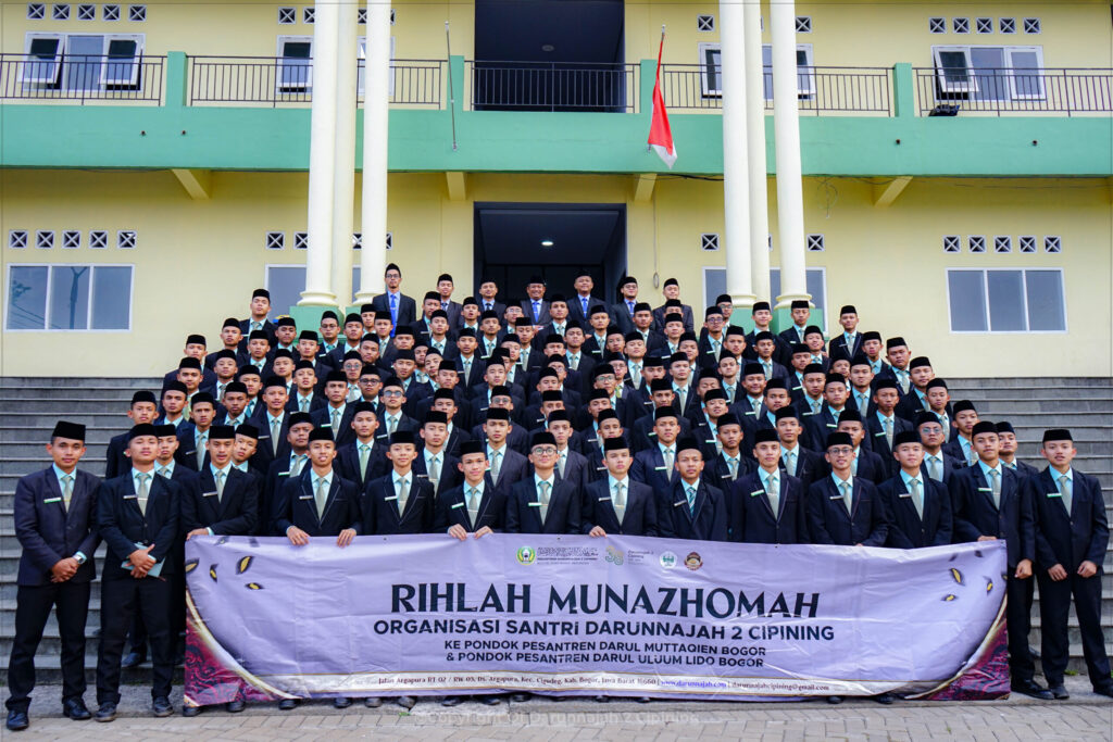 One Day, Two Pesantren, One Mission: Pengurus Organisasi Santri Darunnajah Cipining Belajar Menata Amanah Lewat Rihlah Munazh