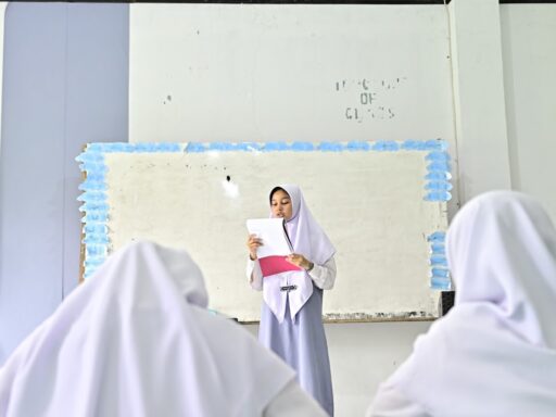 Fathul Kutub Kelas 6 TMI, Uji Ketajaman Analisis Santriwati dalam Memahami Kitab Turats