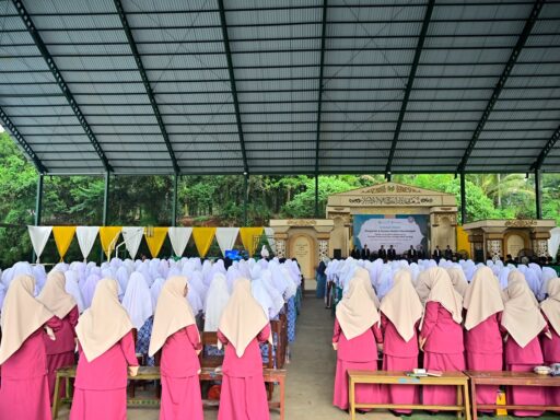Agar Santri Tak Lupa Rumah: Cerita di Balik Kuliah Umum Khutbatul 'Arsy Darunnajah Serang