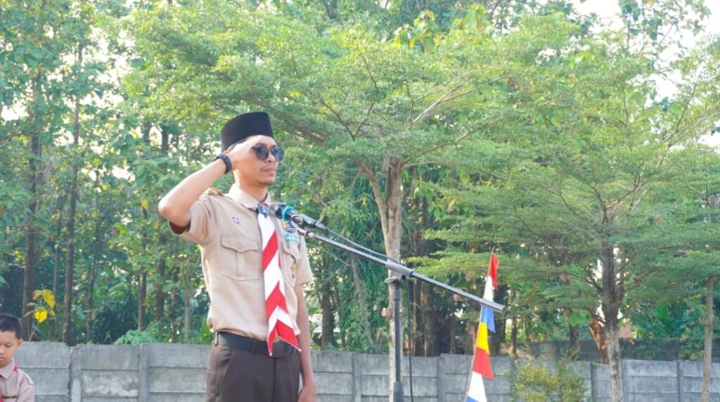 ingkai Kebersamaan di Pesantren: Santri Tumpah Ruah Meriahkan Lomba 17-an