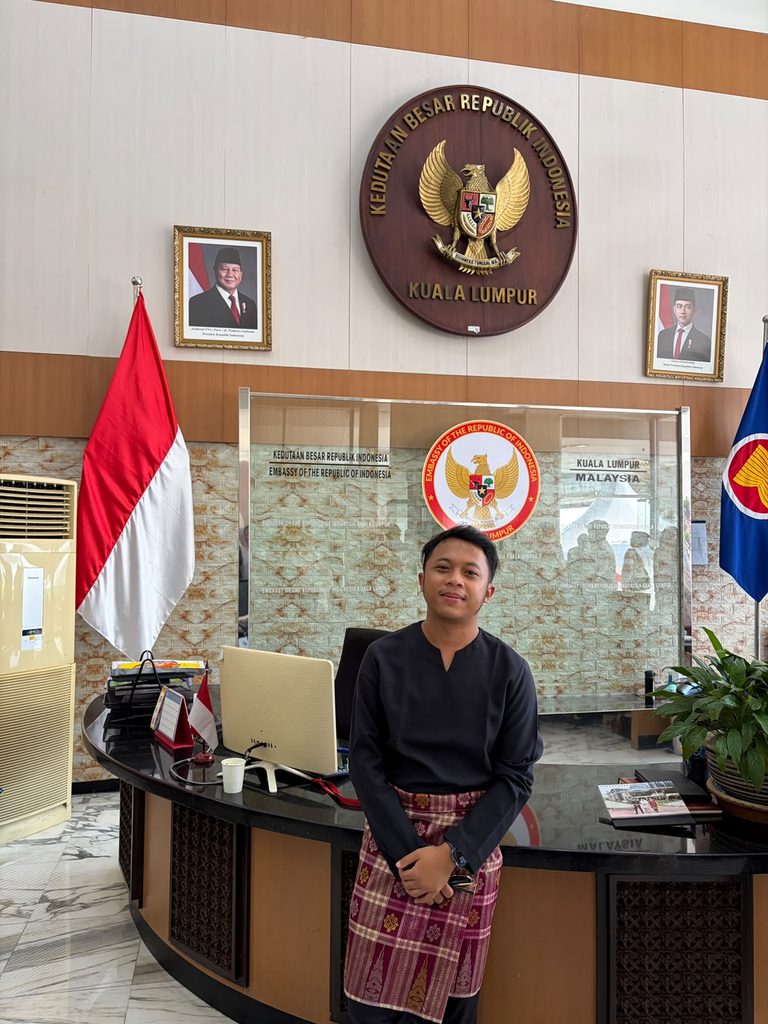 Dari Cipining menuju Kairo dan Malaysia