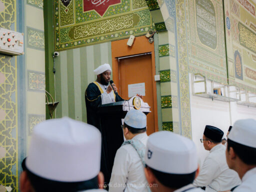 Terjemahan Khutbah Jumat Syekh Wadlhah Khidr, Imam dan Khatib asal Qatar