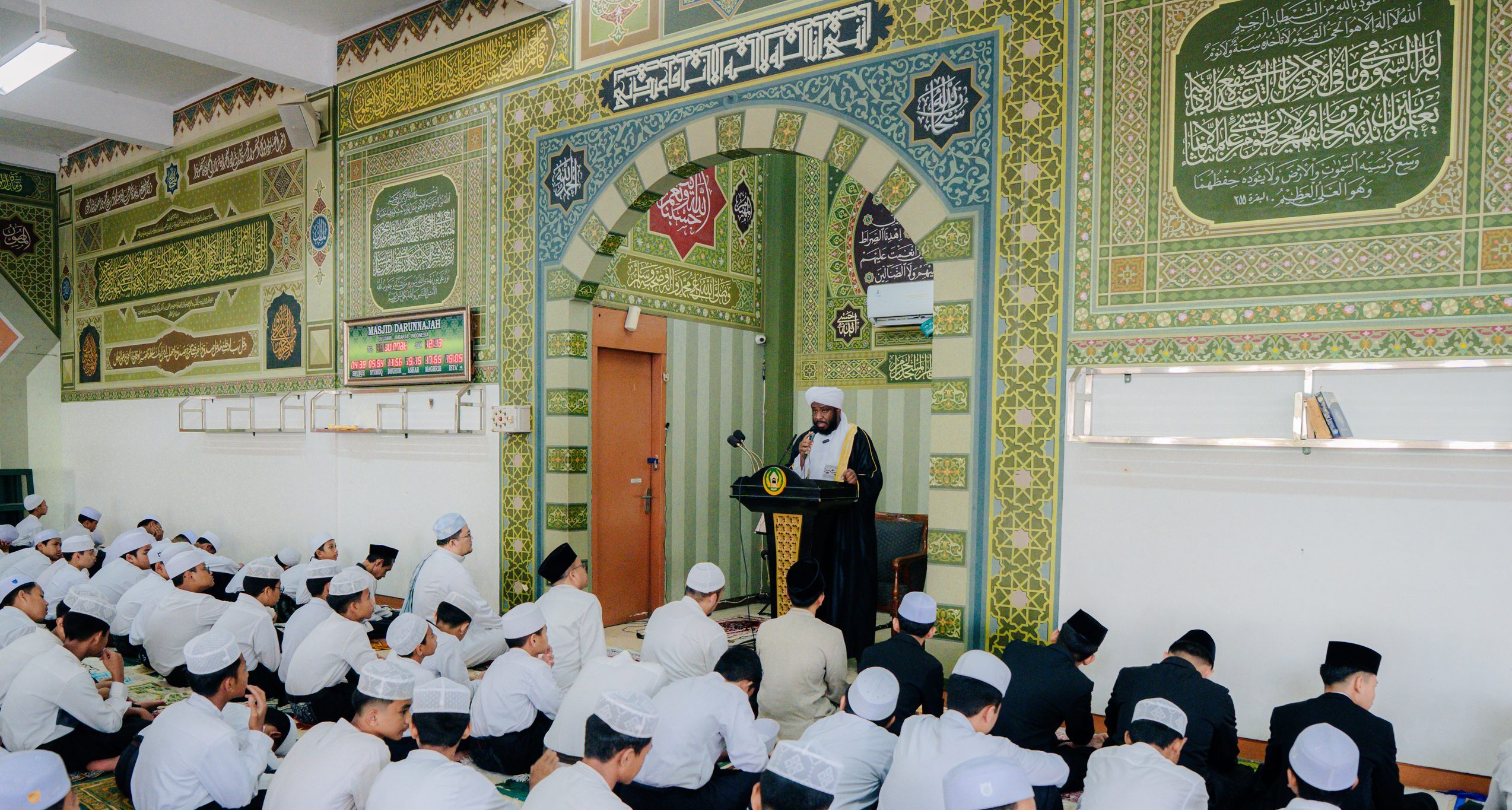 Syekh Wadlhah Khidr, Imam dan Khatib asal Qatar, Jadi Khatib Shalat Jumat di Pesantren Darunnajah