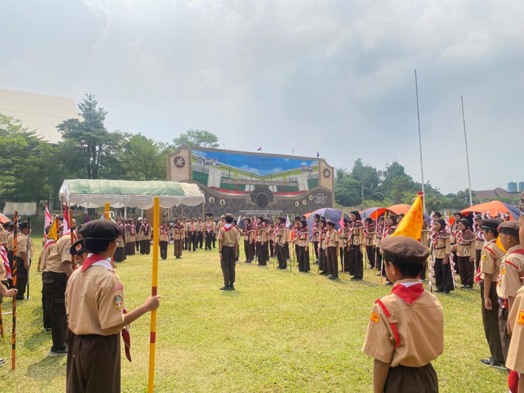 PERJUMSA Siswa Kelas VI (Enam) SD Islam Modern DarunnajahMembangun Kemandirian dan Karakter Melalui Kegiatan Pramuka