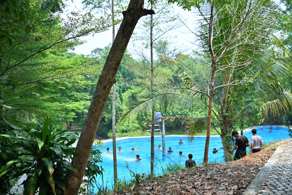 Berenang, Olahraga Sunnah yang Menempa Keberanian Santri