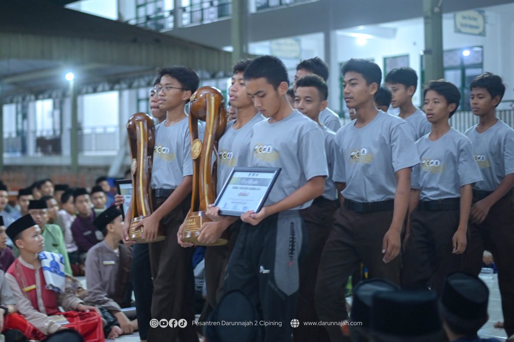 Penyambutan Kontingen Pramuka DN2 Yang meraih Juara di ajang lomba Pramuka PELANGI