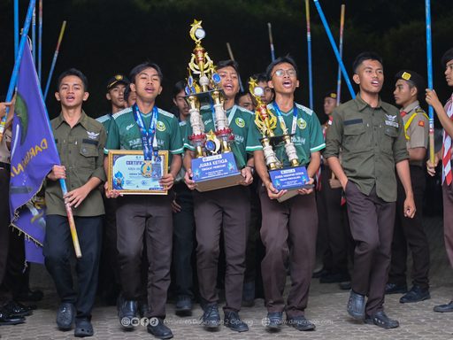 Penyambutan Kontingent Darunnajah 2 cipining yang telah meraih Juara Umum ke-3 di AGRASI (Al Mizan Galang Kreasi)