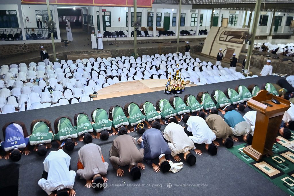 Penyambutan Kontingent Darunnajah 2 cipining yang telah meraih Juara Umum ke-3 di AGRASI (Al Mizan Galang Kreasi)