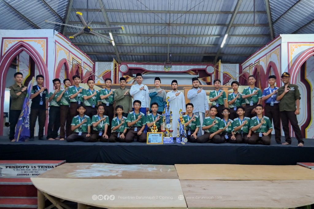 Penyambutan Kontingent Darunnajah 2 cipining yang telah meraih Juara Umum ke-3 di AGRASI (Al Mizan Galang Kreasi)