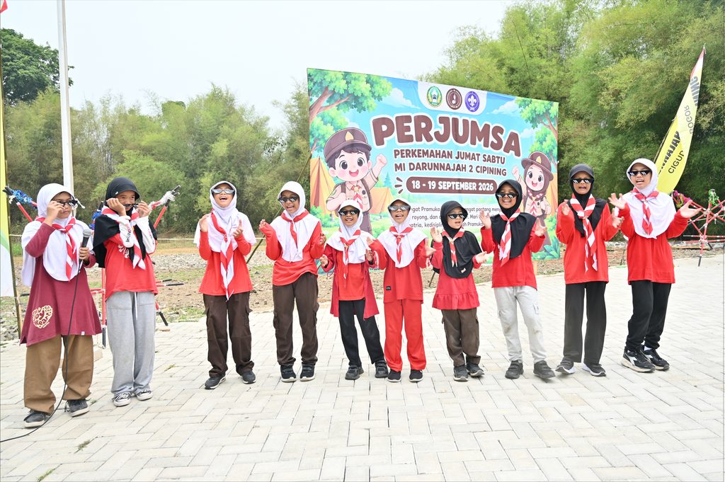 Berkemah Sambil Belajar, Siswa MI Temukan Arti Kebersamaan