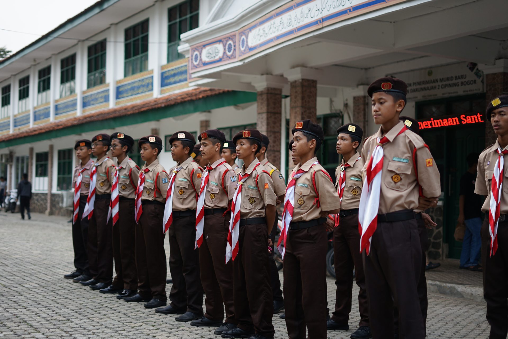 Pelepasan Kontingent Darunnajah 2 Cipining menuju Perlombaan Pramuka AGRASI