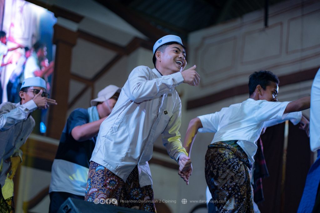 Merajut Persatuan di Panggung Seni Bhinneka Tunggal Ika