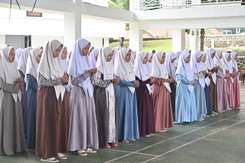 Dari Aula ke Bumi Perkemahan: Calon Pembina Pramuka Dilepas dengan Doa