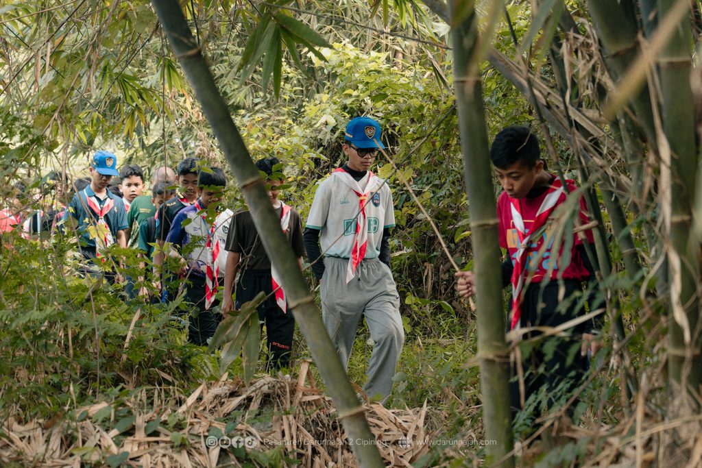 Wide Game PERKHUTSY, Santri Temukan Arti Kebersamaan