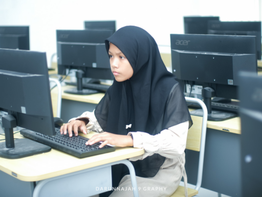 Tes Masuk Santriwati Baru Gelombang 1 Al-Hasanah Darunnajah 9