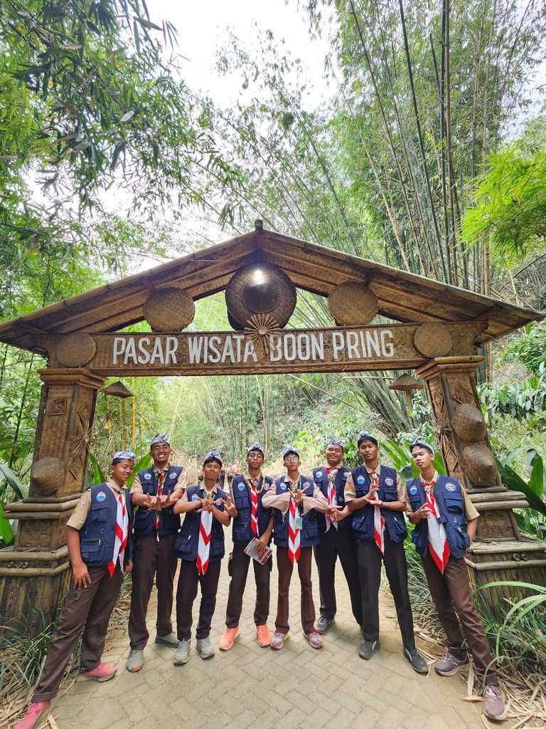 4 Utusan Dari Cipining Bergabung Dengan Kontingen Jawa Barat diperlombaan Perkemahan Pramuka Santri Nusantara (PPSN)