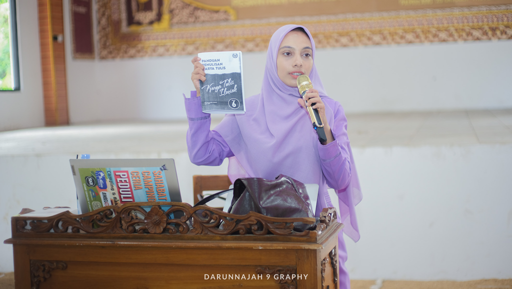 Pekan Literasi Santriwati Darunnajah 9 Al-Hasanah: Menumbuhkan Kreativitas melalui Karya Sastra dan Karya Tulis