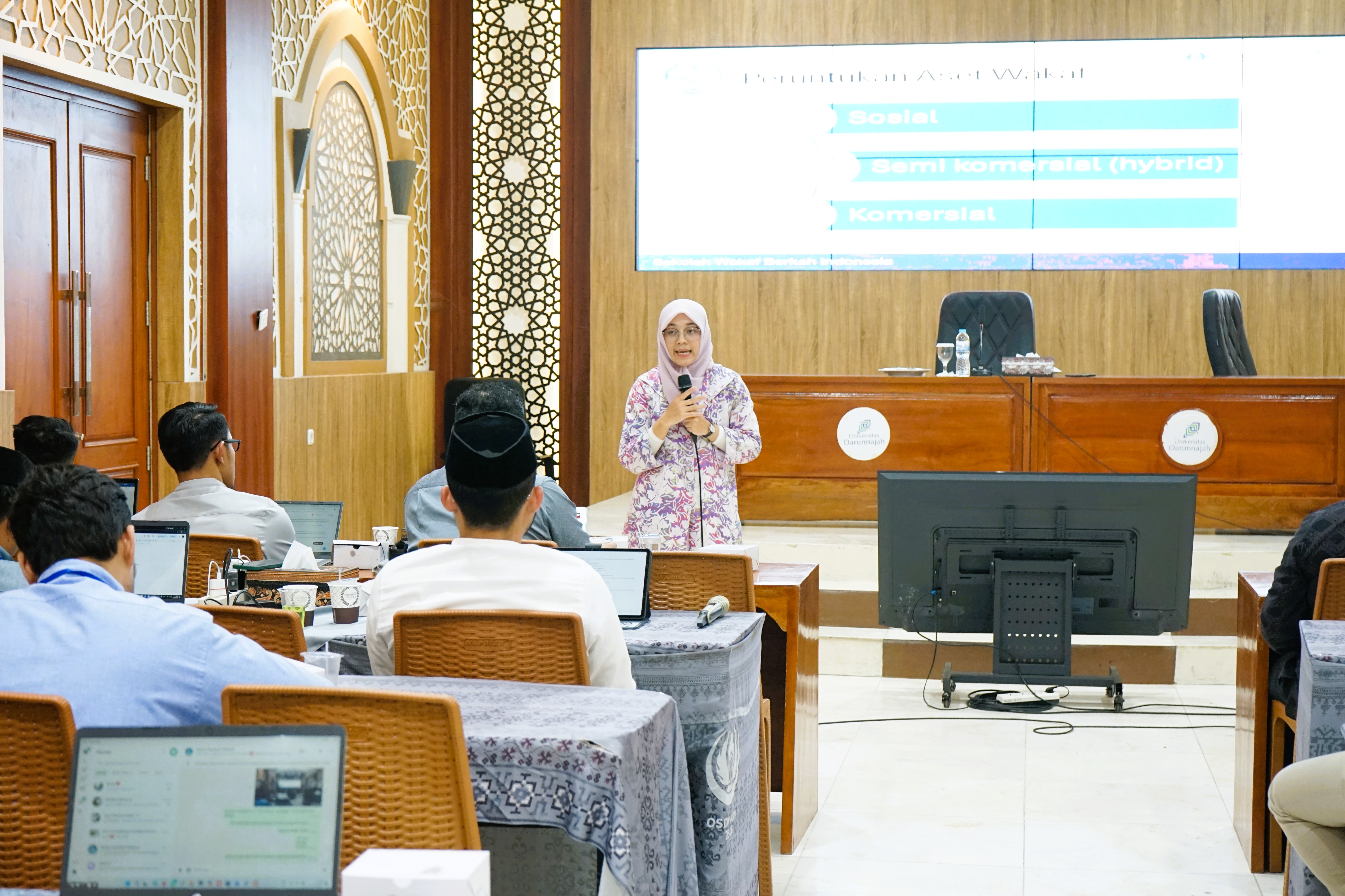 Dosen UI Paparkan Strategi Identifikasi dan Valuasi Aset Wakaf Pesantren di SWBI Darunnajah