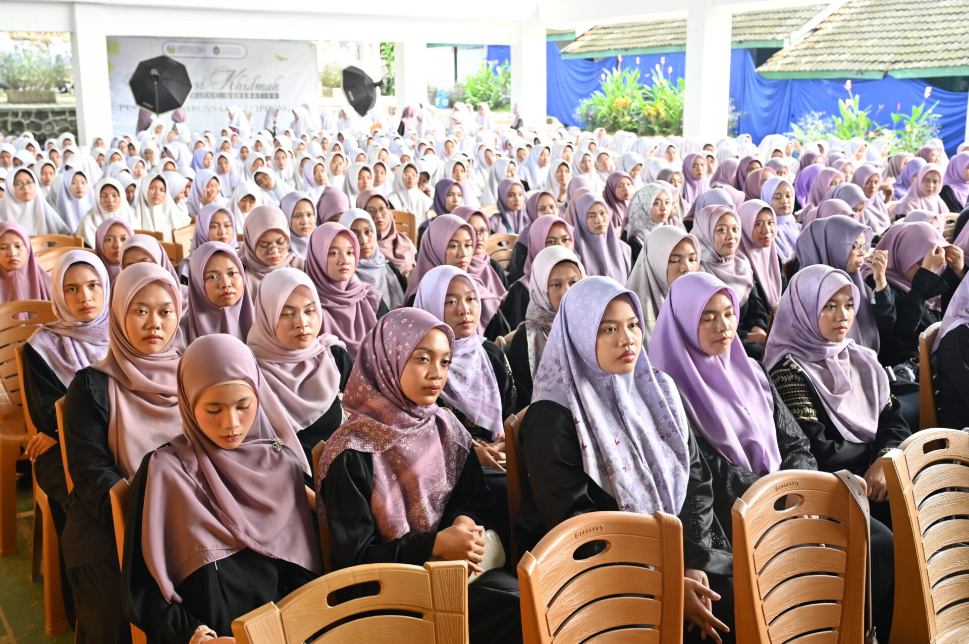 Dari Pesantren, Perempuan Hebat Menyusun Jejak Kiprahnya