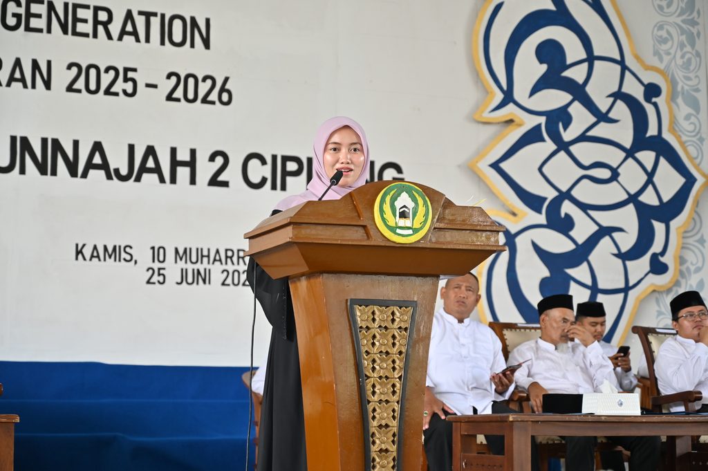 Dari Pesantren, Perempuan Hebat Menyusun Jejak Kiprahnya