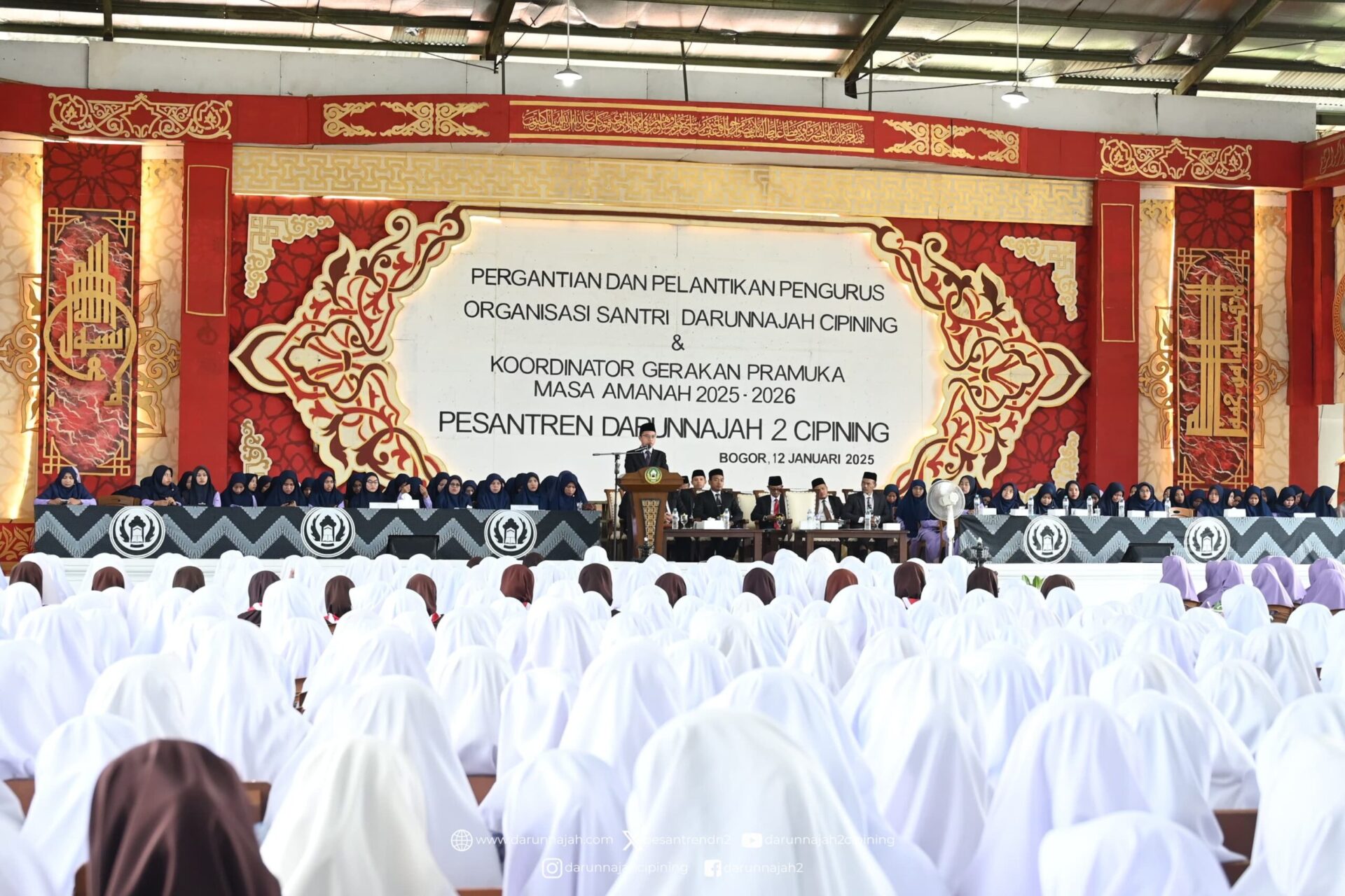 Setahun Memimpin dari Balik Seragam Santri: Apa yang Mereka Pelajari?