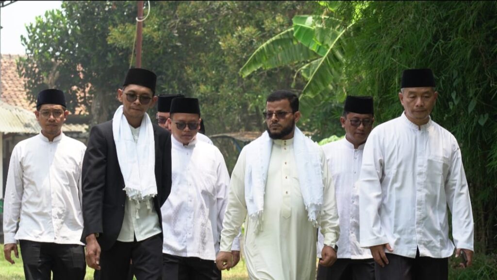 Darunnajah 13 Terima Kunjungan Syaikg, Wakaf Masjid Segera Diwujudkan