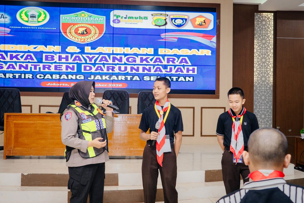 Bersama Polres Metro Jakarta Selatan, Darunnajah Adakan Pendidikan dan Latihan Dasar Saka Bhayangkara 2026