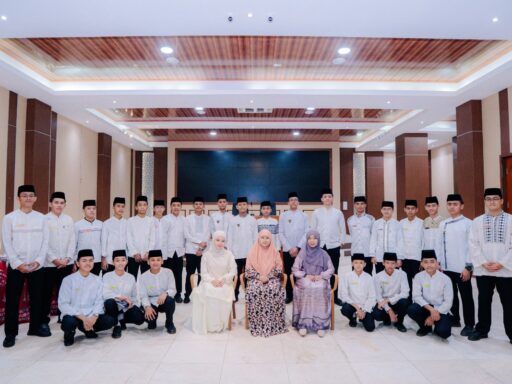 Darunnajah Gelar Pelatihan Table Manner untuk Santri Putra, Tanamkan Adab dan Percaya Diri